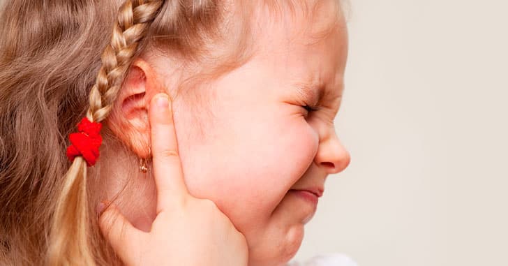 La otitis y la limpieza de oídos